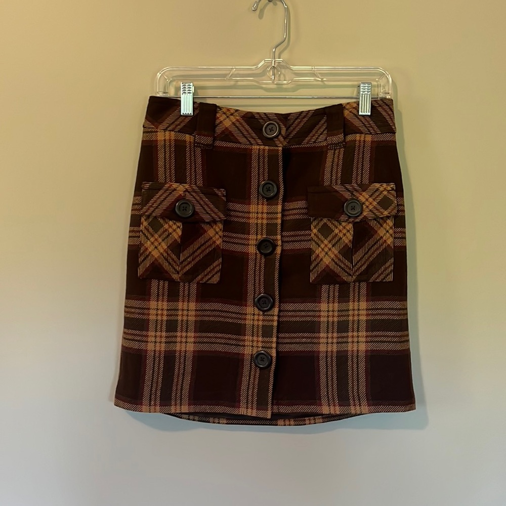 LOFT mini school girl skirt. Size 2 but runs a tad bit big.